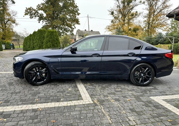 BMW Seria 5 cena 129150 przebieg: 122000, rok produkcji 2018 z Kisielice małe 742